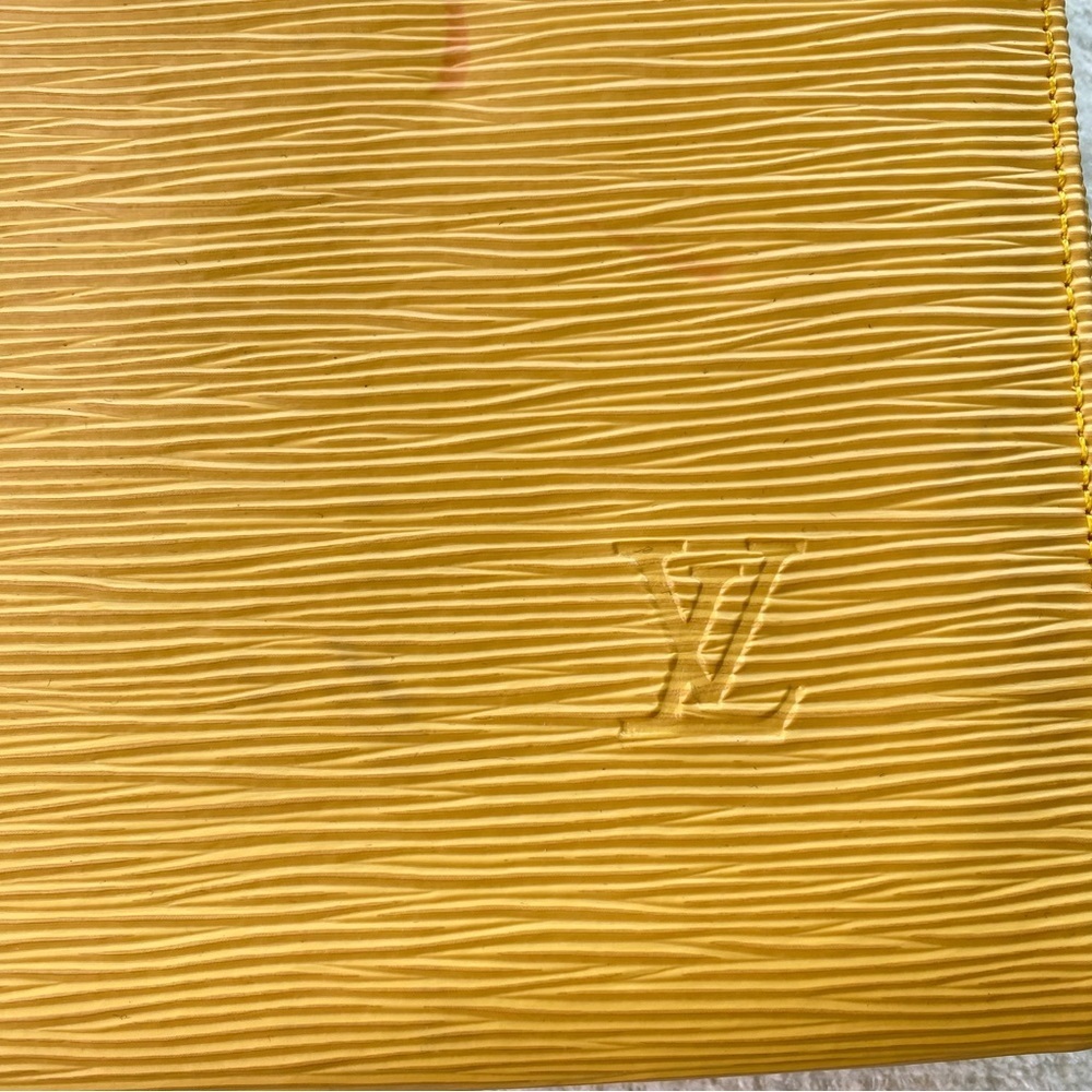 Vintage Louis Vuitton Yellow Epi Leather Pochette Clutch Bag - Picture 3 of 15